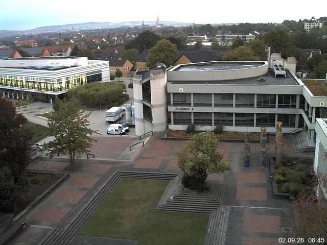 Foto der Webcam: Verwaltungsgeb&auml;ude, Innenhof mit Audimax, H&ouml;rsaal-Geb&auml;ude 1