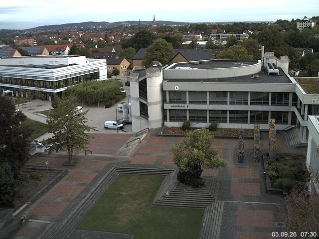 Foto der Webcam: Verwaltungsgeb&auml;ude, Innenhof mit Audimax, H&ouml;rsaal-Geb&auml;ude 1