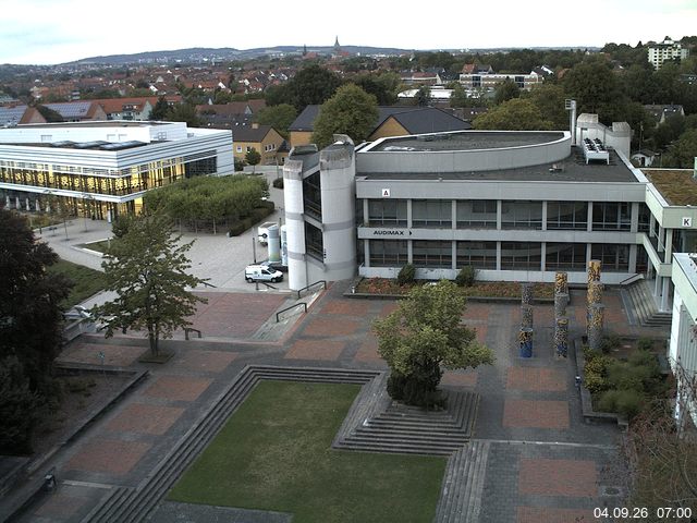 Foto der Webcam: Verwaltungsgeb&auml;ude, Innenhof mit Audimax, H&ouml;rsaal-Geb&auml;ude 1