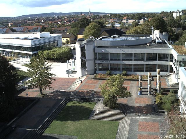 Foto der Webcam: Verwaltungsgeb&auml;ude, Innenhof mit Audimax, H&ouml;rsaal-Geb&auml;ude 1