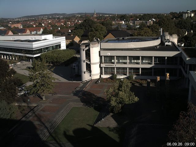 Foto der Webcam: Verwaltungsgeb&auml;ude, Innenhof mit Audimax, H&ouml;rsaal-Geb&auml;ude 1