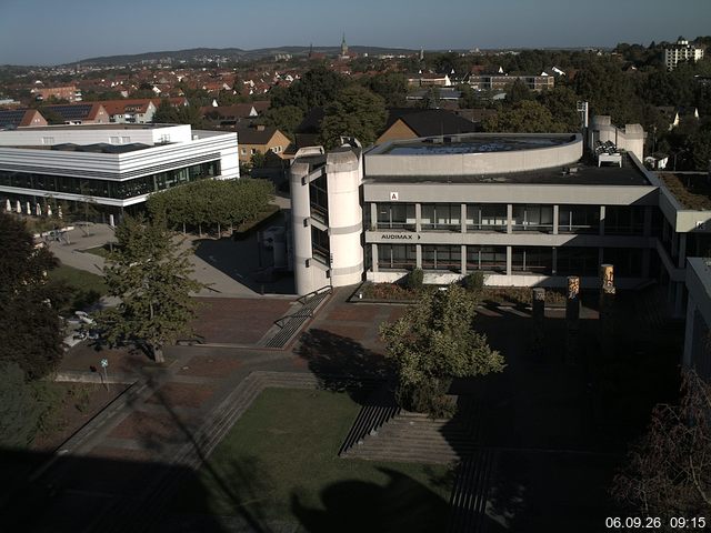 Foto der Webcam: Verwaltungsgeb&auml;ude, Innenhof mit Audimax, H&ouml;rsaal-Geb&auml;ude 1
