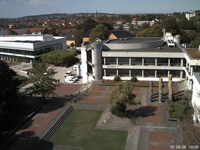 Foto der Webcam: Verwaltungsgeb&auml;ude, Innenhof mit Audimax, H&ouml;rsaal-Geb&auml;ude 1