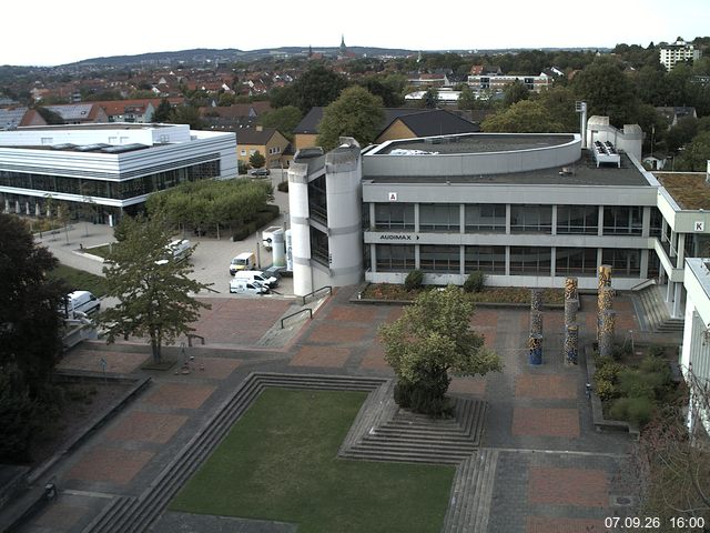 Foto der Webcam: Verwaltungsgeb&auml;ude, Innenhof mit Audimax, H&ouml;rsaal-Geb&auml;ude 1