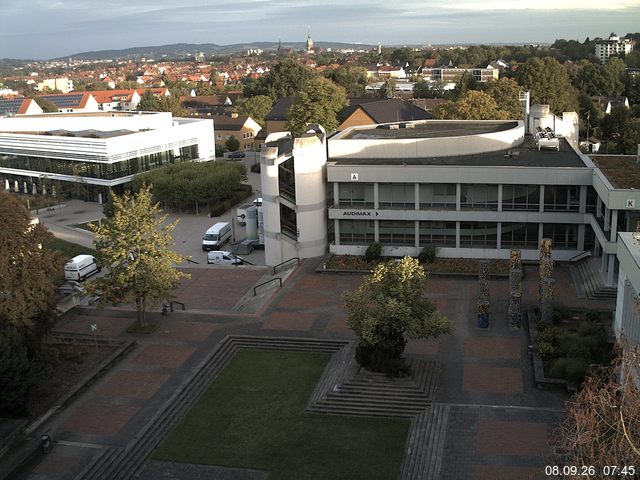 Foto der Webcam: Verwaltungsgeb&auml;ude, Innenhof mit Audimax, H&ouml;rsaal-Geb&auml;ude 1