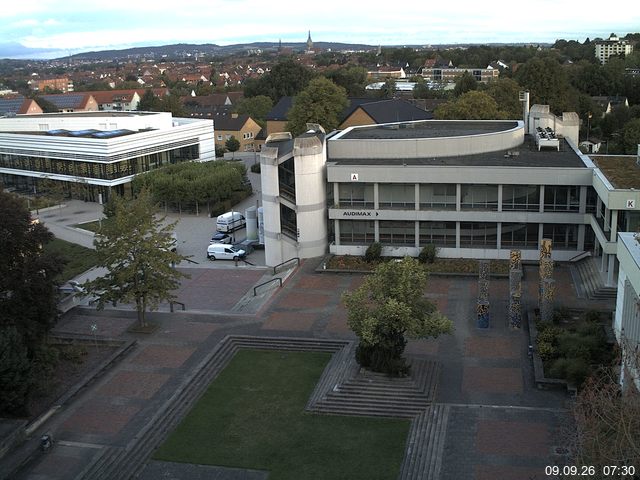 Foto der Webcam: Verwaltungsgeb&auml;ude, Innenhof mit Audimax, H&ouml;rsaal-Geb&auml;ude 1