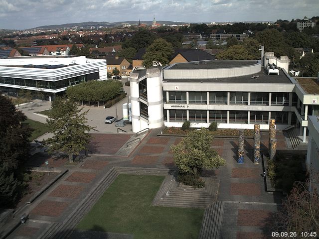 Foto der Webcam: Verwaltungsgeb&auml;ude, Innenhof mit Audimax, H&ouml;rsaal-Geb&auml;ude 1