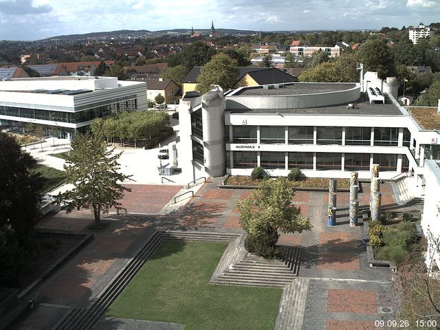 Foto der Webcam: Verwaltungsgeb&auml;ude, Innenhof mit Audimax, H&ouml;rsaal-Geb&auml;ude 1
