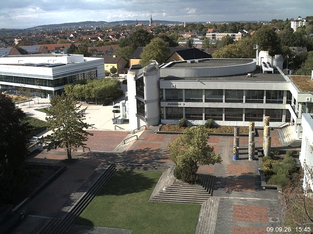 Foto der Webcam: Verwaltungsgeb&auml;ude, Innenhof mit Audimax, H&ouml;rsaal-Geb&auml;ude 1