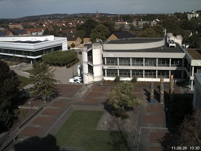 Foto der Webcam: Verwaltungsgeb&auml;ude, Innenhof mit Audimax, H&ouml;rsaal-Geb&auml;ude 1