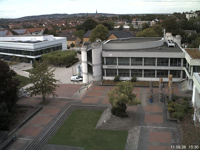Foto der Webcam: Verwaltungsgeb&auml;ude, Innenhof mit Audimax, H&ouml;rsaal-Geb&auml;ude 1