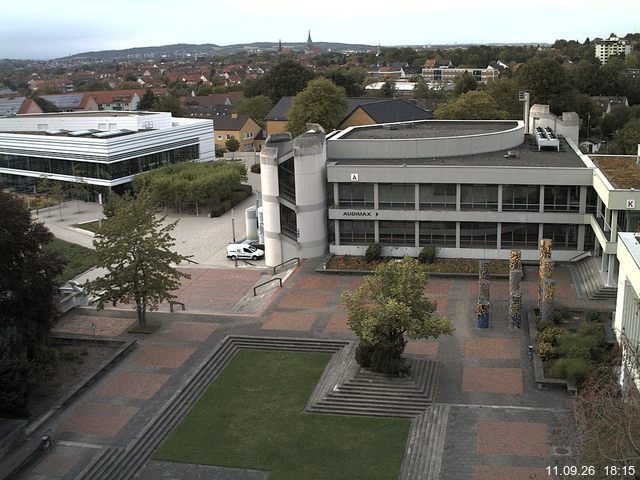 Foto der Webcam: Verwaltungsgeb&auml;ude, Innenhof mit Audimax, H&ouml;rsaal-Geb&auml;ude 1