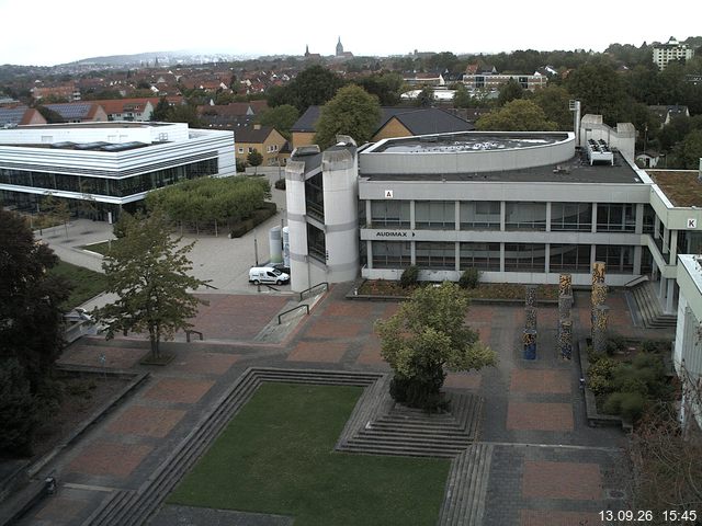 Foto der Webcam: Verwaltungsgeb&auml;ude, Innenhof mit Audimax, H&ouml;rsaal-Geb&auml;ude 1