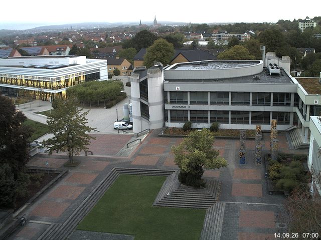 Foto der Webcam: Verwaltungsgeb&auml;ude, Innenhof mit Audimax, H&ouml;rsaal-Geb&auml;ude 1