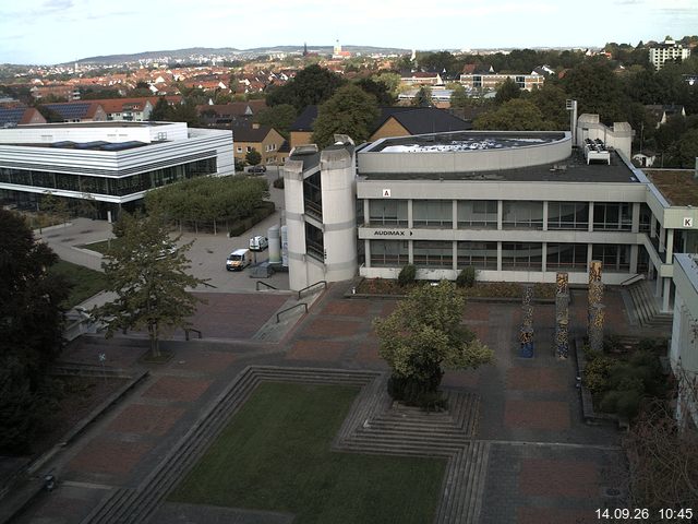 Foto der Webcam: Verwaltungsgeb&auml;ude, Innenhof mit Audimax, H&ouml;rsaal-Geb&auml;ude 1