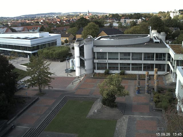 Foto der Webcam: Verwaltungsgeb&auml;ude, Innenhof mit Audimax, H&ouml;rsaal-Geb&auml;ude 1