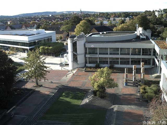 Foto der Webcam: Verwaltungsgeb&auml;ude, Innenhof mit Audimax, H&ouml;rsaal-Geb&auml;ude 1