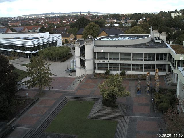 Foto der Webcam: Verwaltungsgeb&auml;ude, Innenhof mit Audimax, H&ouml;rsaal-Geb&auml;ude 1