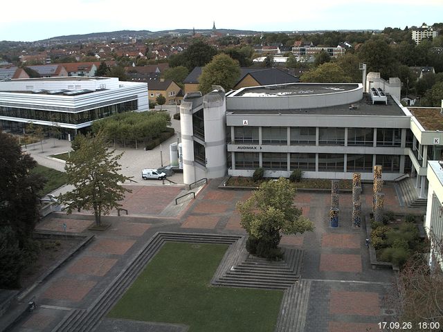 Foto der Webcam: Verwaltungsgeb&auml;ude, Innenhof mit Audimax, H&ouml;rsaal-Geb&auml;ude 1