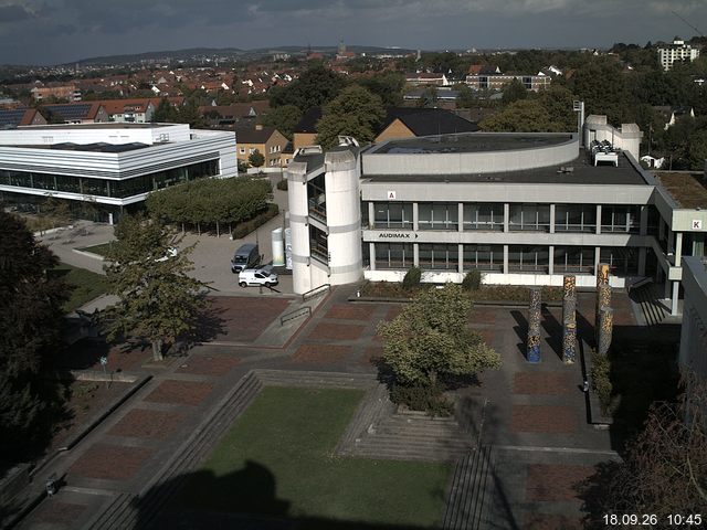 Foto der Webcam: Verwaltungsgeb&auml;ude, Innenhof mit Audimax, H&ouml;rsaal-Geb&auml;ude 1