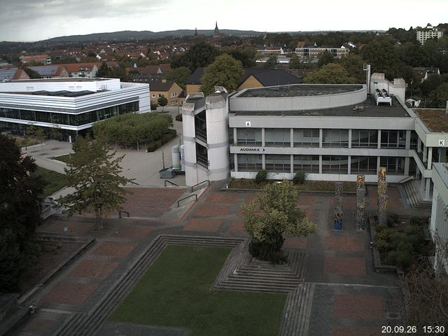Foto der Webcam: Verwaltungsgeb&auml;ude, Innenhof mit Audimax, H&ouml;rsaal-Geb&auml;ude 1