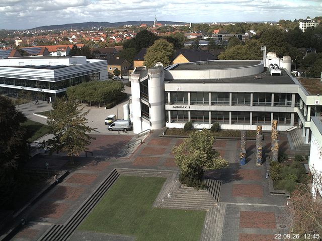 Foto der Webcam: Verwaltungsgeb&auml;ude, Innenhof mit Audimax, H&ouml;rsaal-Geb&auml;ude 1