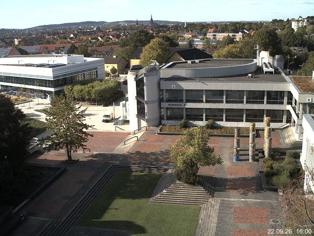 Foto der Webcam: Verwaltungsgeb&auml;ude, Innenhof mit Audimax, H&ouml;rsaal-Geb&auml;ude 1