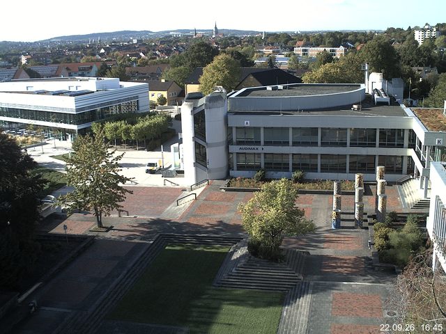 Foto der Webcam: Verwaltungsgeb&auml;ude, Innenhof mit Audimax, H&ouml;rsaal-Geb&auml;ude 1
