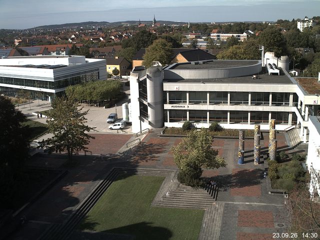 Foto der Webcam: Verwaltungsgeb&auml;ude, Innenhof mit Audimax, H&ouml;rsaal-Geb&auml;ude 1