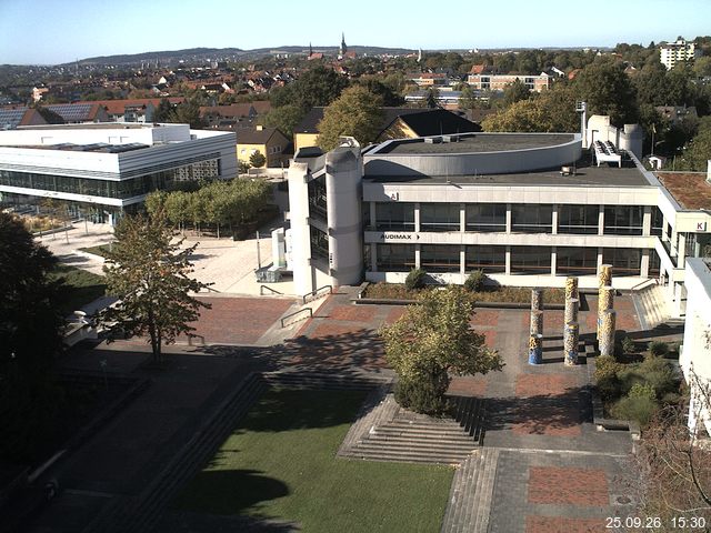 Foto der Webcam: Verwaltungsgeb&auml;ude, Innenhof mit Audimax, H&ouml;rsaal-Geb&auml;ude 1