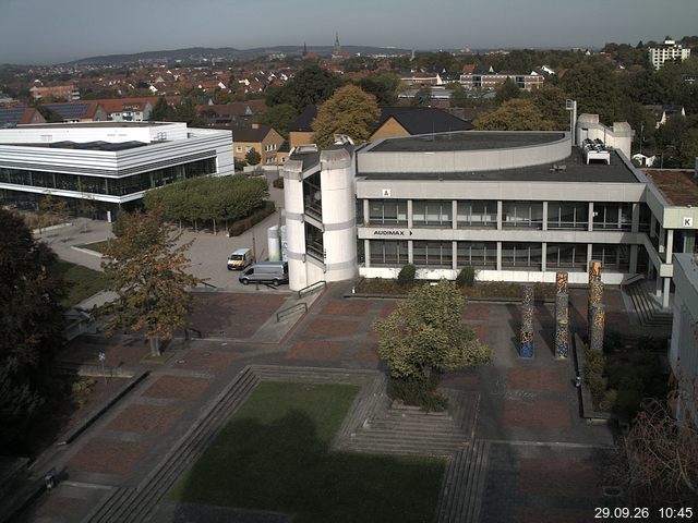 Foto der Webcam: Verwaltungsgeb&auml;ude, Innenhof mit Audimax, H&ouml;rsaal-Geb&auml;ude 1