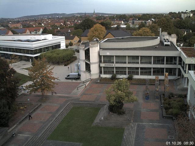 Foto der Webcam: Verwaltungsgeb&auml;ude, Innenhof mit Audimax, H&ouml;rsaal-Geb&auml;ude 1