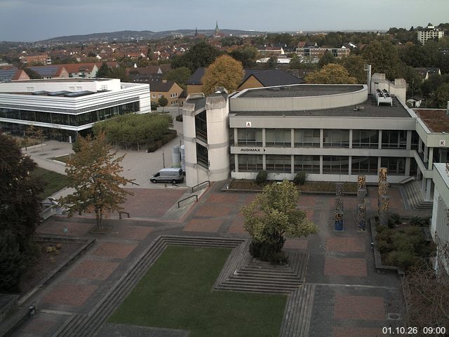 Foto der Webcam: Verwaltungsgeb&auml;ude, Innenhof mit Audimax, H&ouml;rsaal-Geb&auml;ude 1