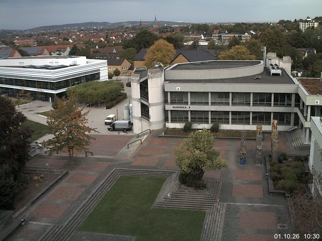 Foto der Webcam: Verwaltungsgeb&auml;ude, Innenhof mit Audimax, H&ouml;rsaal-Geb&auml;ude 1