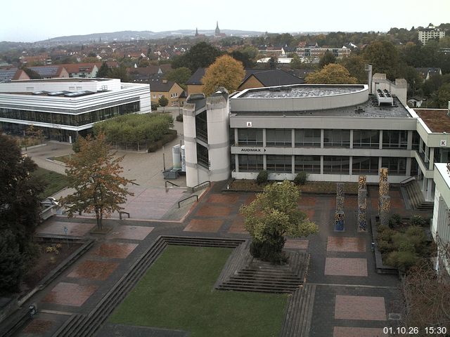 Foto der Webcam: Verwaltungsgeb&auml;ude, Innenhof mit Audimax, H&ouml;rsaal-Geb&auml;ude 1