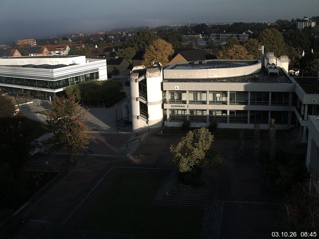 Foto der Webcam: Verwaltungsgeb&auml;ude, Innenhof mit Audimax, H&ouml;rsaal-Geb&auml;ude 1