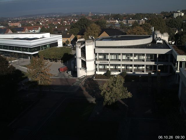 Foto der Webcam: Verwaltungsgeb&auml;ude, Innenhof mit Audimax, H&ouml;rsaal-Geb&auml;ude 1