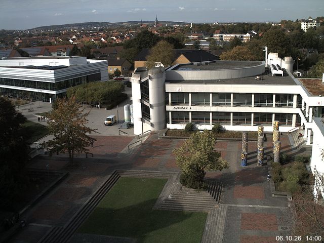 Foto der Webcam: Verwaltungsgeb&auml;ude, Innenhof mit Audimax, H&ouml;rsaal-Geb&auml;ude 1