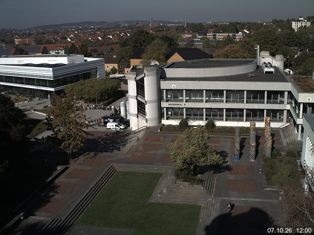 Foto der Webcam: Verwaltungsgeb&auml;ude, Innenhof mit Audimax, H&ouml;rsaal-Geb&auml;ude 1