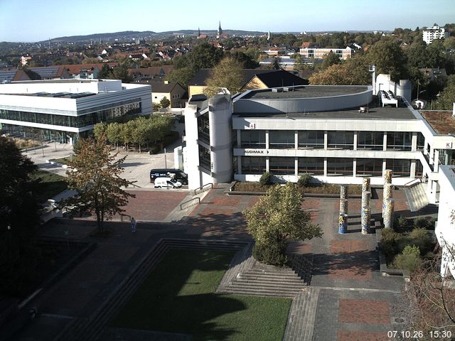 Foto der Webcam: Verwaltungsgeb&auml;ude, Innenhof mit Audimax, H&ouml;rsaal-Geb&auml;ude 1
