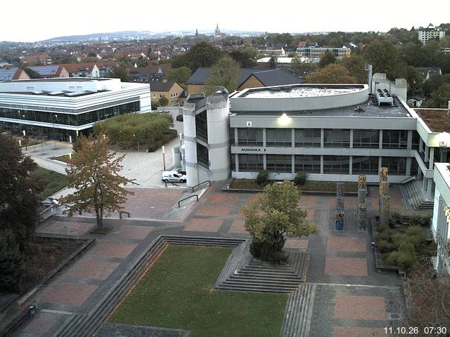 Foto der Webcam: Verwaltungsgeb&auml;ude, Innenhof mit Audimax, H&ouml;rsaal-Geb&auml;ude 1