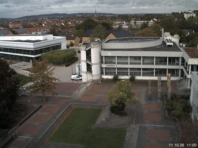 Foto der Webcam: Verwaltungsgeb&auml;ude, Innenhof mit Audimax, H&ouml;rsaal-Geb&auml;ude 1