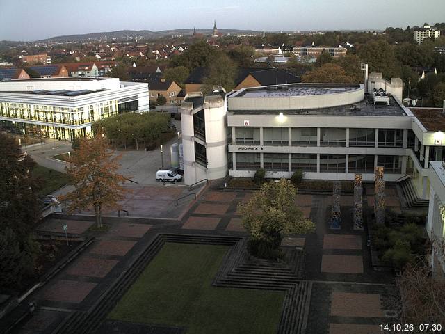Foto der Webcam: Verwaltungsgeb&auml;ude, Innenhof mit Audimax, H&ouml;rsaal-Geb&auml;ude 1