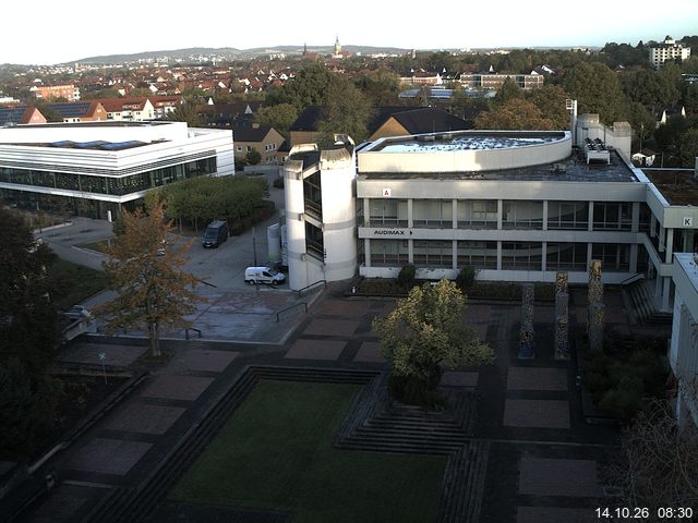 Foto der Webcam: Verwaltungsgeb&auml;ude, Innenhof mit Audimax, H&ouml;rsaal-Geb&auml;ude 1
