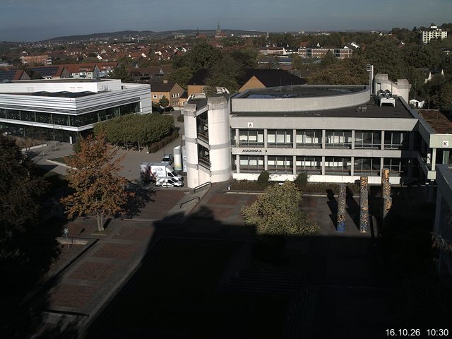 Foto der Webcam: Verwaltungsgeb&auml;ude, Innenhof mit Audimax, H&ouml;rsaal-Geb&auml;ude 1