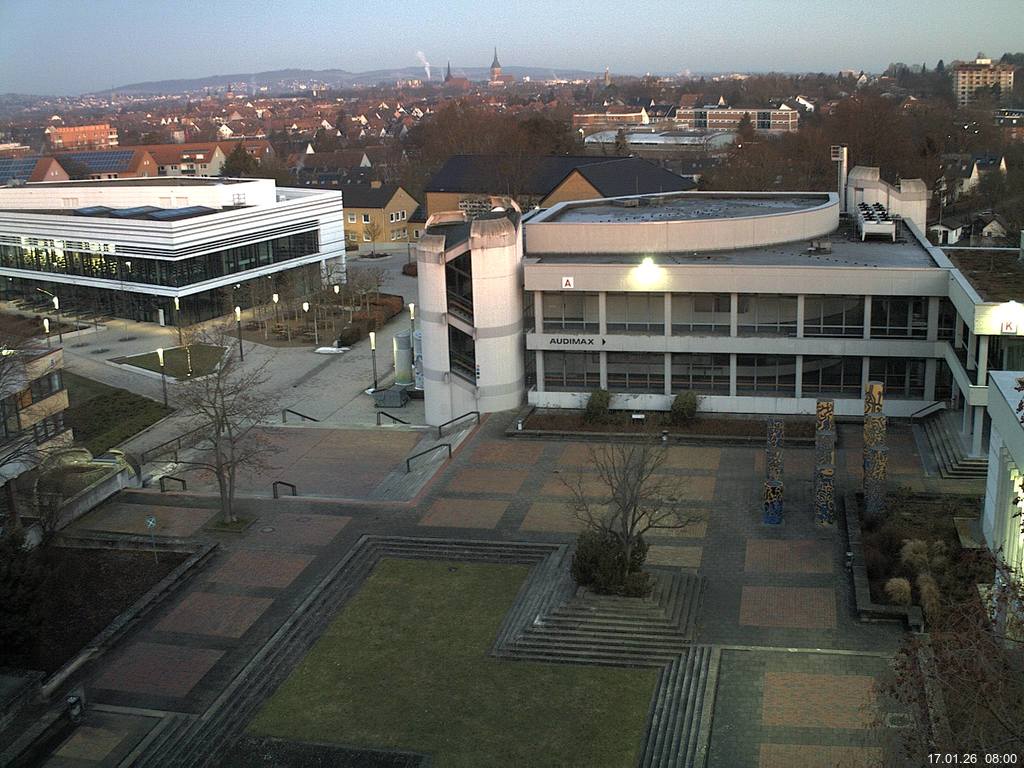 Foto der Webcam: Verwaltungsgeb&auml;ude, Innenhof mit Audimax, H&ouml;rsaal-Geb&auml;ude 1