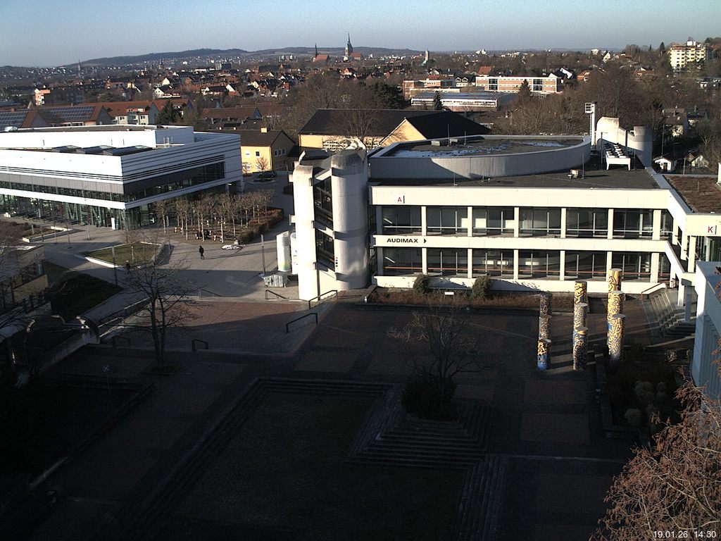 Foto der Webcam: Verwaltungsgeb&auml;ude, Innenhof mit Audimax, H&ouml;rsaal-Geb&auml;ude 1