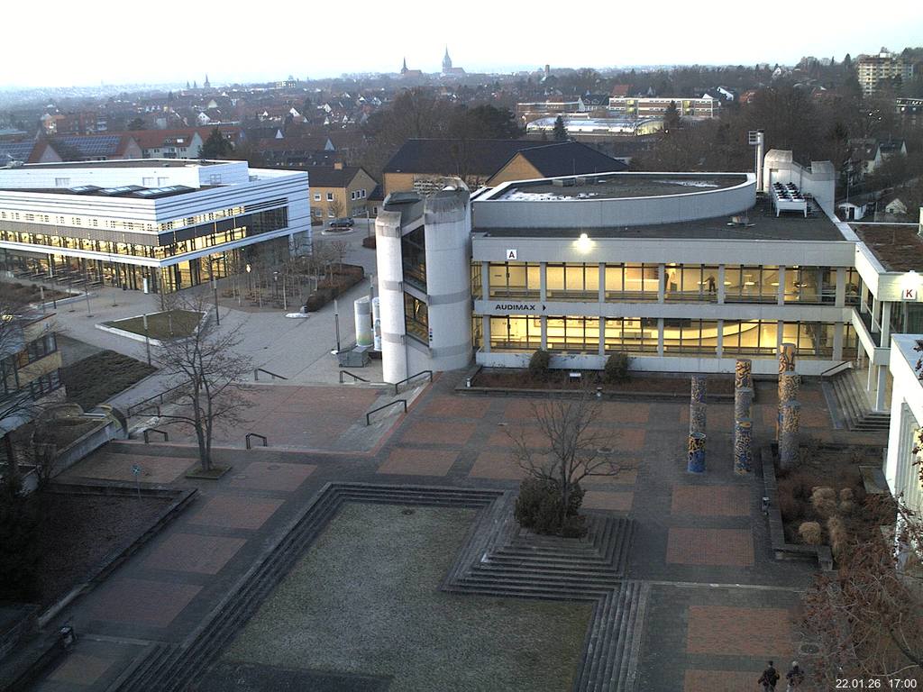 Foto der Webcam: Verwaltungsgeb&auml;ude, Innenhof mit Audimax, H&ouml;rsaal-Geb&auml;ude 1