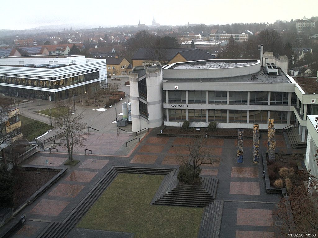 Foto der Webcam: Verwaltungsgeb&auml;ude, Innenhof mit Audimax, H&ouml;rsaal-Geb&auml;ude 1