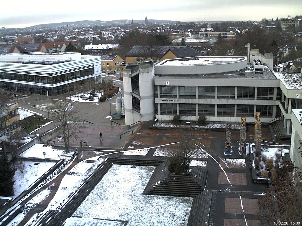 Foto der Webcam: Verwaltungsgeb&auml;ude, Innenhof mit Audimax, H&ouml;rsaal-Geb&auml;ude 1